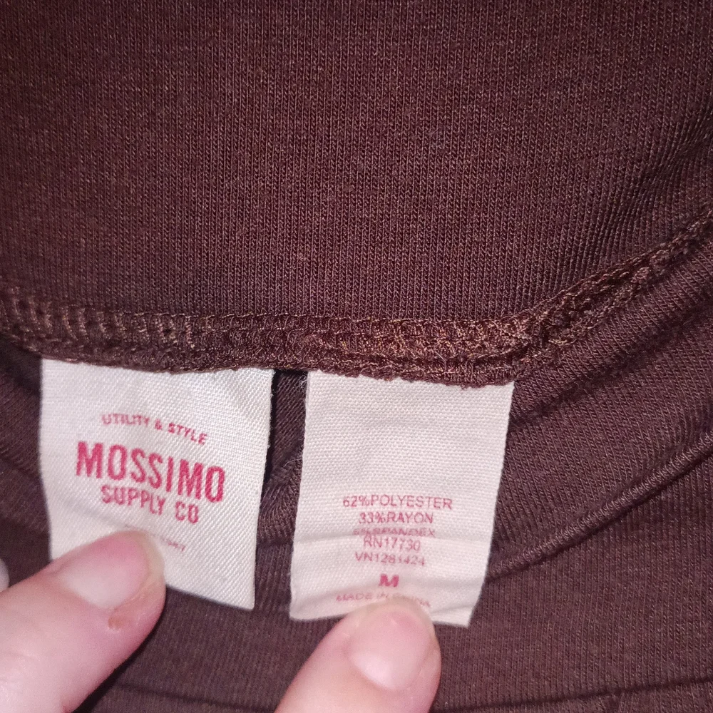 ⭐Mossimo supply co. (Utility style) capri's⭐(bundle (2) listings with a ⭐ for$15 - Picture 7 of 7